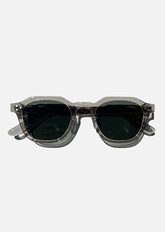 Lunettes de Soleil Vert Minéral – Look Saint-tropez