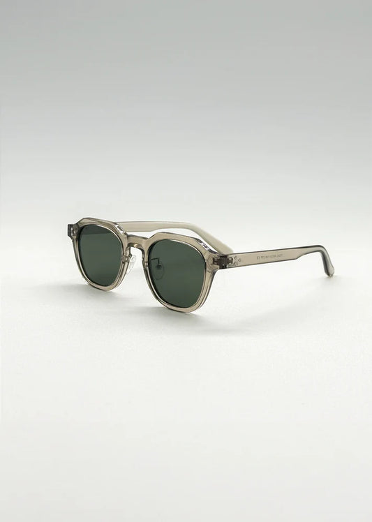 Lunettes de Soleil Vert Minéral – Look Saint-tropez